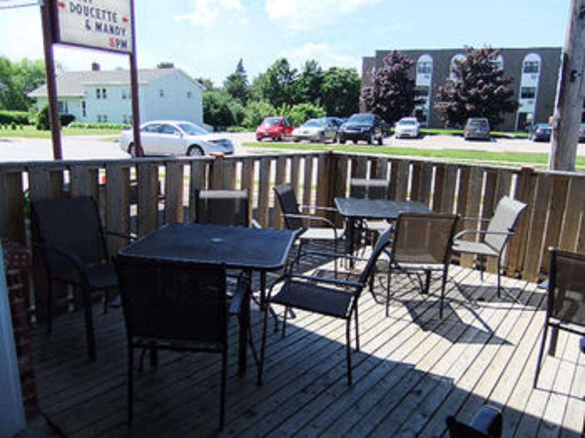 Stonehouse Motel And Restaurant Truro Exteriör bild